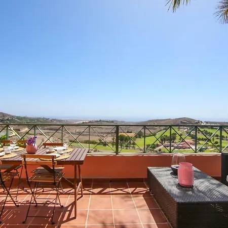 Homeforguest Salobre Villa, 5pax, Pool And Great Views * San Bartolome de Tirajana (Gran Canaria)