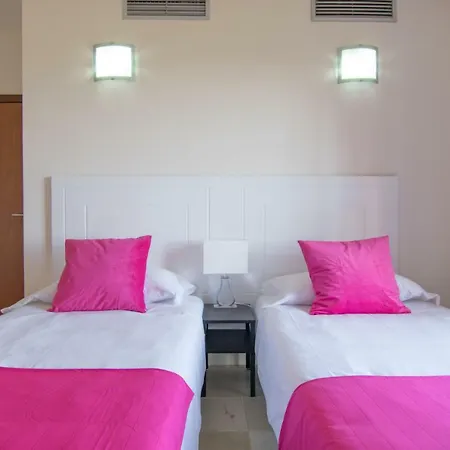 Homeforguest Salobre Villa, 5pax, Pool And Great Views * San Bartolome de Tirajana (Gran Canaria)